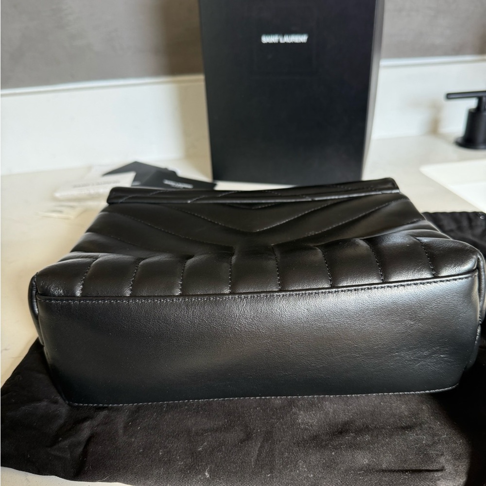 Saint Laurent LouLou Medium Shoulder Bag - Picture 10 of 10